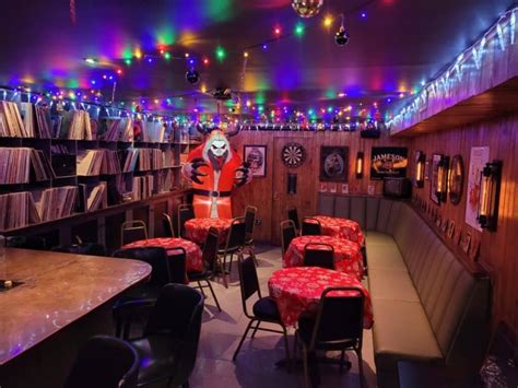 8 Festive Pop Up Bars To Try In D C This Holiday Season Secret DC