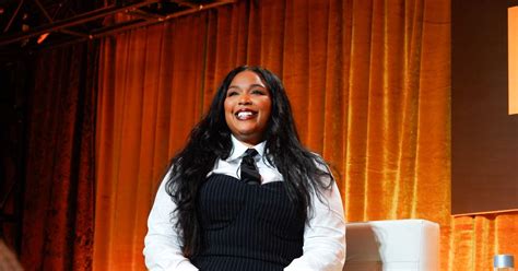Lizzo Shows Off Weight Loss In Bikini Pictures Parade