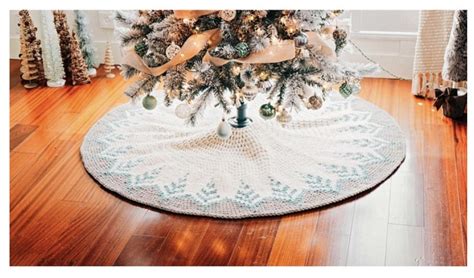 Simple Pine Crochet Christmas Tree Skirt Free Crochet Pattern