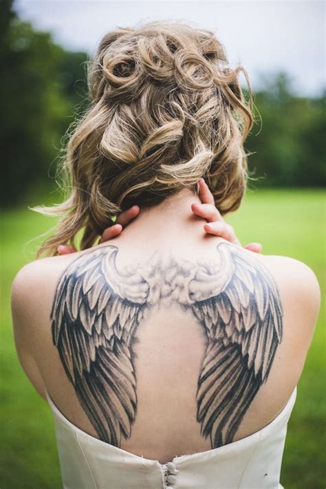 Fashionable Wings Tattoo Designs for Women | Styles Weekly