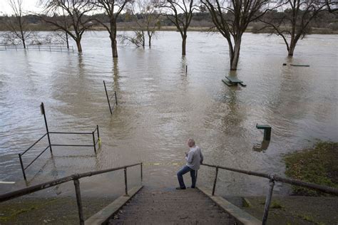 The frantic fight to keep the Oroville Dam crisis from turning into a ...