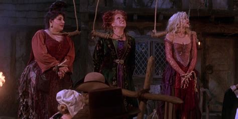 10 Surprising Behind-The-Scenes Details About 'Hocus Pocus'