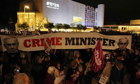 Tausende Menschen Demonstrieren In Tel Aviv Gegen Neue Regierung