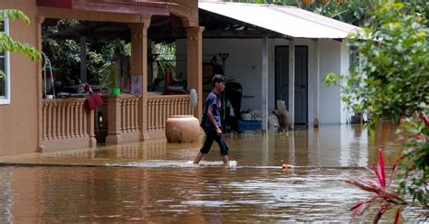 Flood situation in Johor improves, drop in number of evacuees | New ...