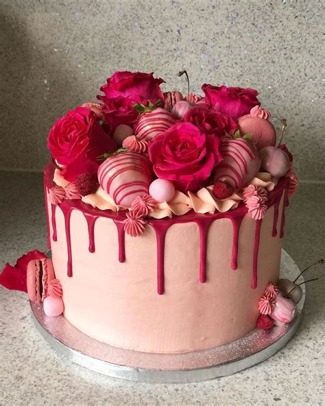 Ennah S Cakes On Instagram Pink Dream So In Love With This Cake From