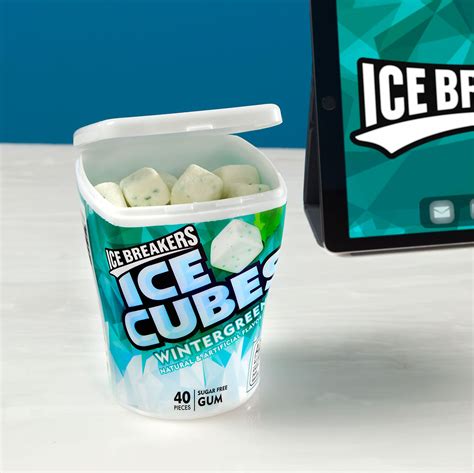 Ice Breakers Ice Cubes Wintergreen Sugar Free Chewing Gum Christmas