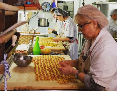 Food Markets Tour In Bologna In The Historical Center Getyourguide