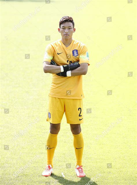 South Korean National Soccer Team Goalkeeper Editorial Stock Photo ...