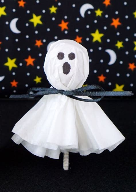 15 Non-Spooky Halloween Ghost Crafts for Kids