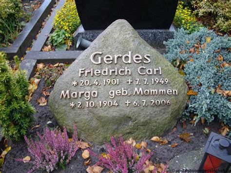 Grab Von Friedrich Carl Gerdes 20 04 1901 07 07 1949 Friedhof Esens