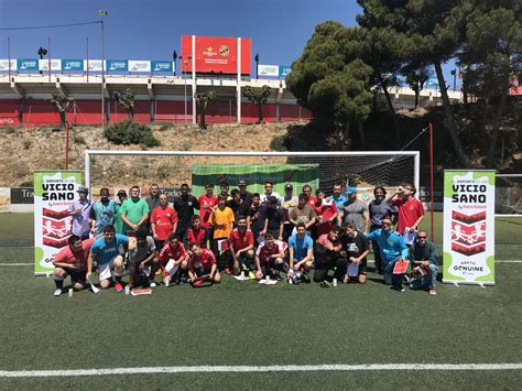 L'equip de futbol del Col·legi Sant Rafael s'enfronta al Nàstic Genuine