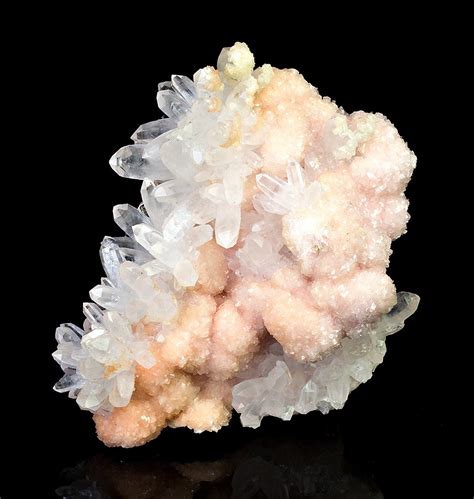 Minerals Crystals Fossils Rhodochrosite And Quartz Cavnic