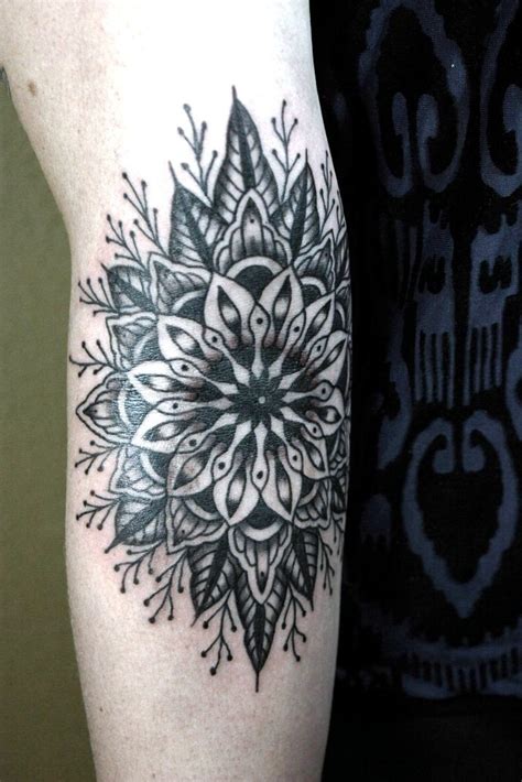 20 Small Mandala Tattoos Designs And Ideas – Yo Tattoo