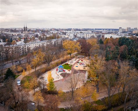 Plac zabaw w Parku im S Żeromskiego gotowy