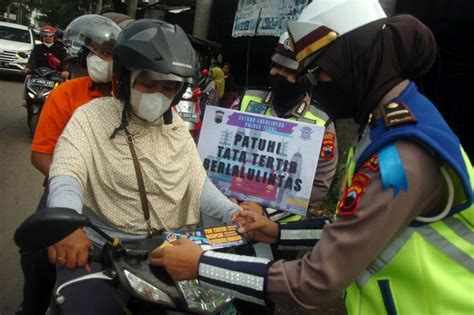 Tunjuk Id Recount Text Pengertian Ciri Ciri Struktur Dan Macamnya Riset