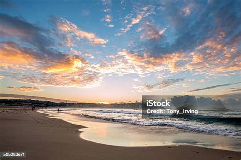 Bondi Beach Sunrise Stock Photo - Download Image Now - Australia, Beach ...