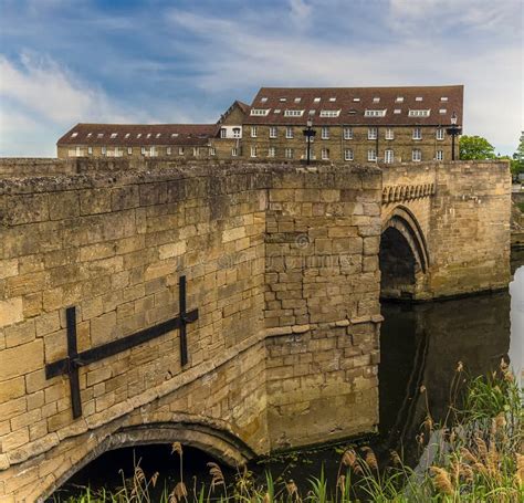 The Old Bridge at Riverside, Godmanchester Reflected in the River Great ...