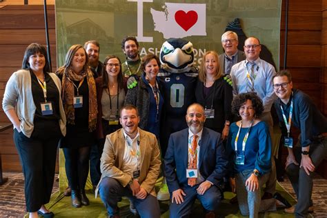 Civic leaders honor roy washington for his years of dedication 12