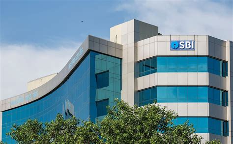 rbi slaps rs crore penalty  sbi  violations  loan disbursals