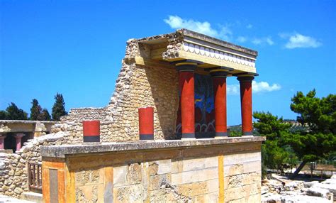 Knossos & Heraklion city tour starting from Chania