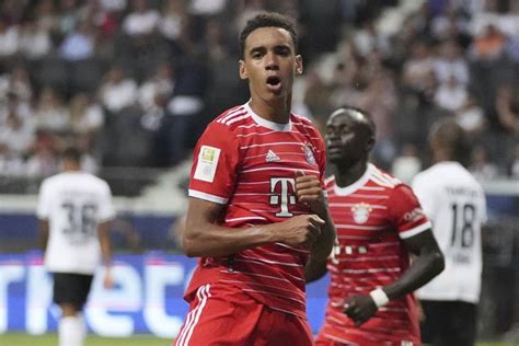 jamal musiala  jude bellingham lebih layak  kopa trophy