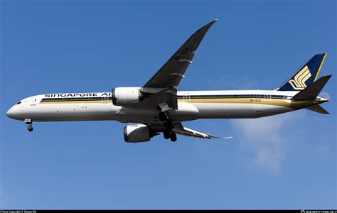 V Sca Singapore Airlines Boeing Dreamliner Photo By Steven Ma