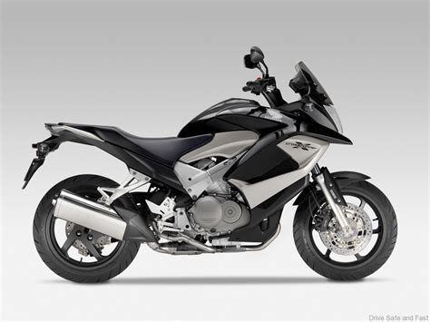 Honda Updates The VFR800X Crossrunner For 2015