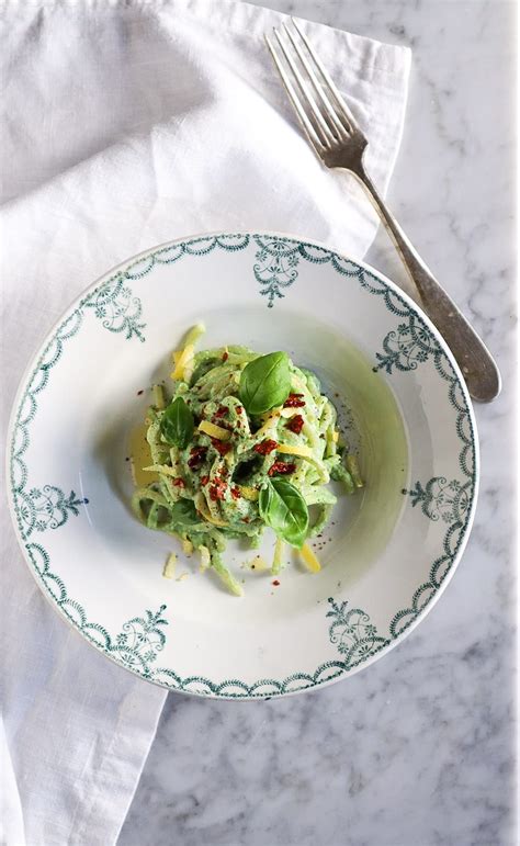 Spaghettoni Con Crema Di Cicoria Ricotta E Peperone Crusco Masseria