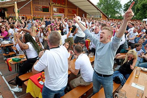 Das Heilbronner Volksfest Ist Er Ffnet Bilder Vom Fassanstich