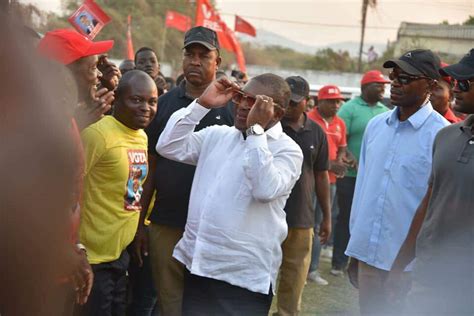 Quando O Candidato A Presidente Relaxado D Nisto Frelimo