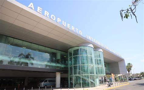 Casi Vuelos Afectados En Aeropuerto De Culiac N Por Protesta De