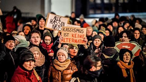 Iserlohn Friedensplenum Ruft Zu Anti Rassismus Demo Auf