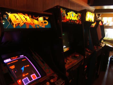 Arcade Pilgrimage: Gameland, Lake Geneva, WI – Retro Game SuperHyper