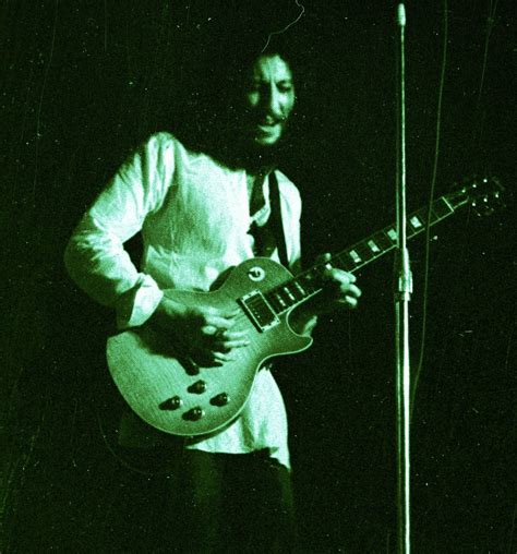 Peter Green • Fleetwood Mac Brilliant Loved His Bluesy Rock Sound