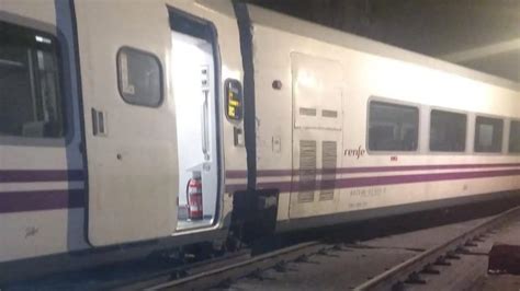 Caos En Atocha Por El Descarrilamiento De Un Tren Que Afecta A Cinco