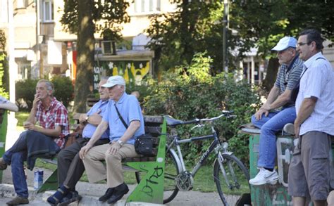 U Federaciji Bih Danas Po Ela Isplata Penzija