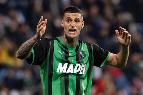 PSG to meet Sassuolo star Gianluca Scamacca's agent today - Get Italian ...