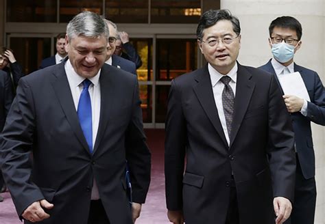 China removes its foreign minister from power — BenarNews