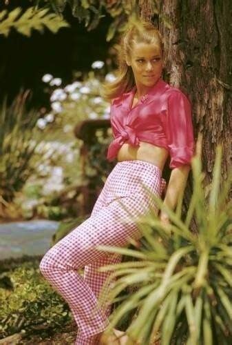 Pin By Grace Kelley On Jane Fonda Extraordinaire Fashion Retro Bikini Jane Fonda