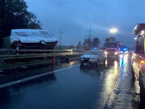 Dueren Magazin De Rhein Erft Schwerer Verkehrsunfall Auf Der A Bei