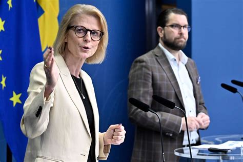 Nwt Ledare Förnuftigt Med En Ny Folkräkning