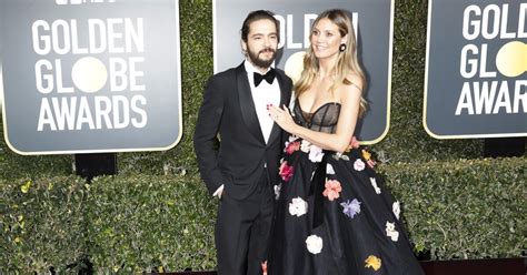 Heidi Klum Et Tom Kaulitz S Embrassent Tendrement Sur Le Tapis Rouge