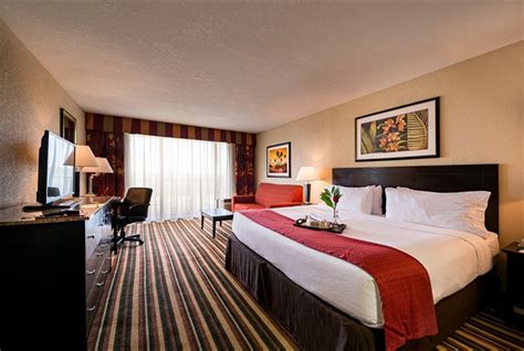 HOLIDAY INN & SUITES ORLANDO SW - CELEBRATION AREA, AN IHG HOTEL $85 ($̶2̶7̶5̶) - Updated 2023 ...