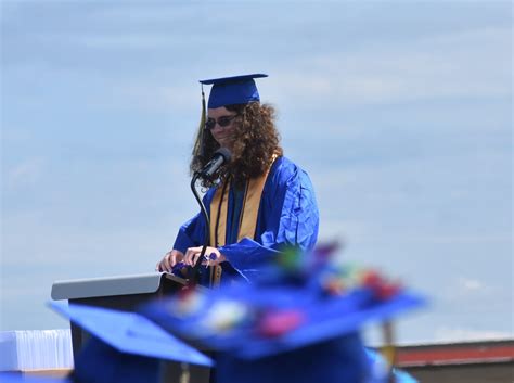 Sheridan High School Graduation Held on Sunday – Sheridan Media