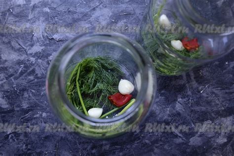 Маринованные огурцы с куркумой на зиму: 9 фото в рецепте