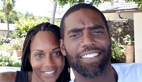 Prayers Pouring In For Wife Of NFL Legend Randy Moss The Spun