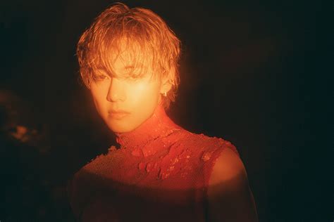 V Breaks Record For Longest-Charting K-Pop Solo Album In Billboard 200 ...