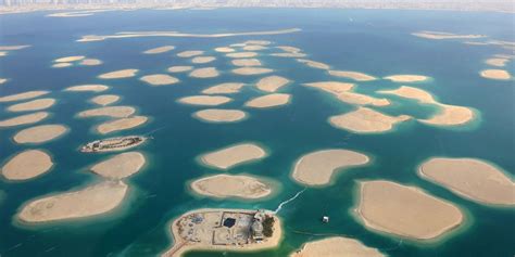 Inside 300 Eerie Dubai Islands Which Are Mostly Empty and Built for the ...