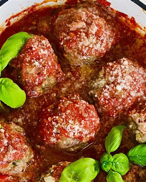 Easy Baked Italian Meatball Marinara Recipe (Video)