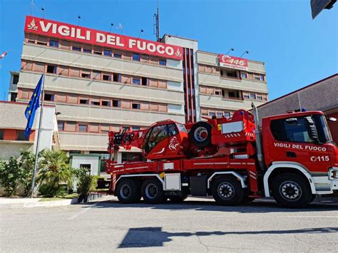 Nuova autogrù per i Vigili del Fuoco Gazzetta di Ascoli